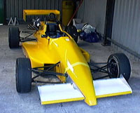 FR in garage_t.jpg (20375 bytes)